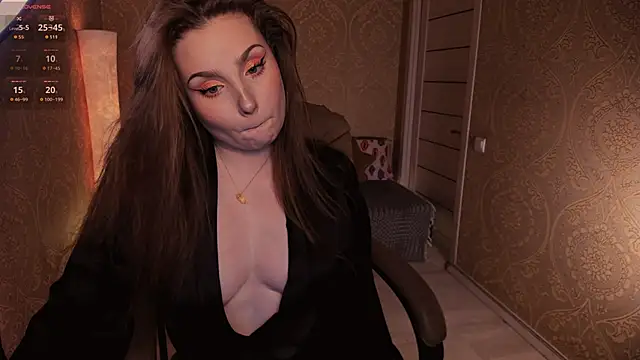 Snapshot of Eesmaaarrr chatting on March 19, 11:31 pm Eesmaaarrr online show from March 19, 11:31 pm