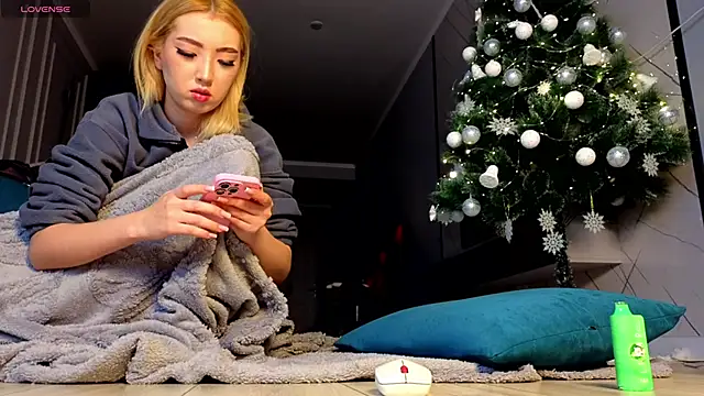 tinki winkii online show from December 18, 10:08 am