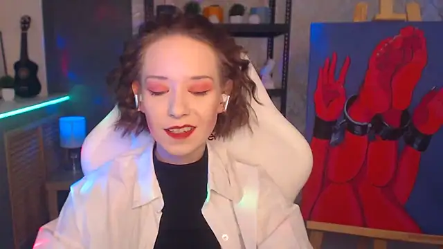 FascinatingEyess online show from February 25, 6:36 am
