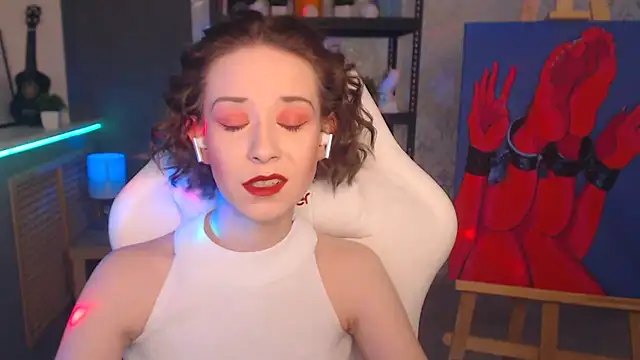 FascinatingEyess online show from March 1, 3:10 am