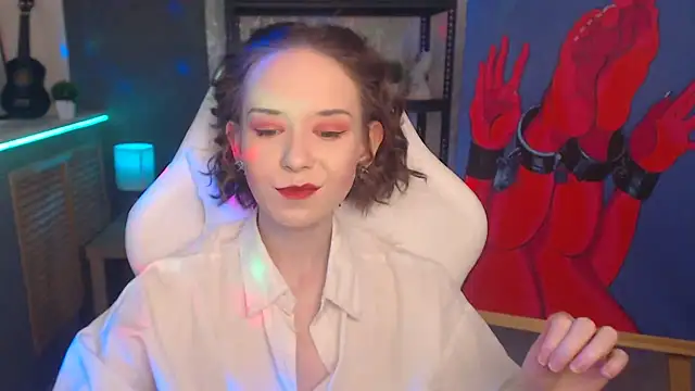 FascinatingEyess online show from March 15, 7:53 am