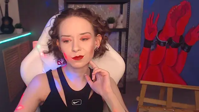 FascinatingEyess online show from March 18, 8:36 am