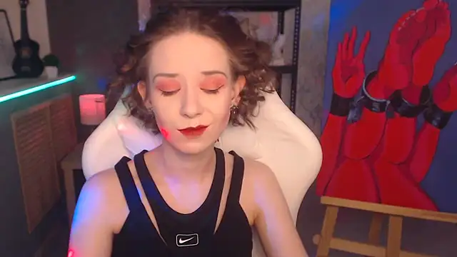 FascinatingEyess online show from March 19, 2:59 am