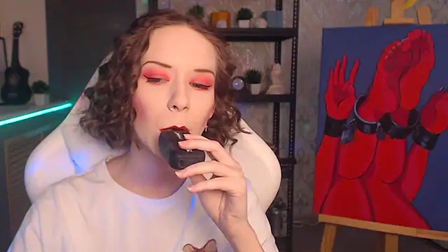 FascinatingEyess online show from October 29, 6:09 pm