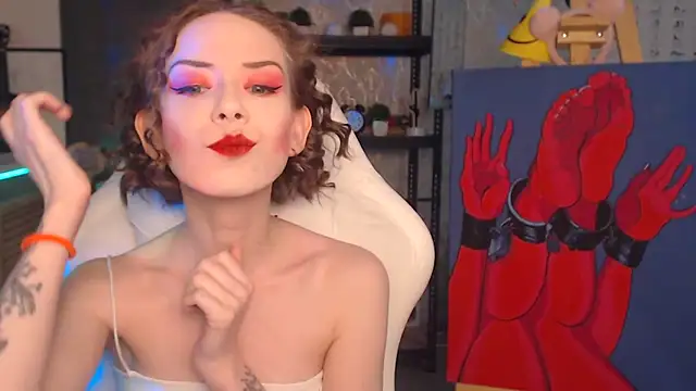 Snapshot of FascinatingEyess chatting on March 1, 11:12 am FascinatingEyess online show from March 1, 11:12 am