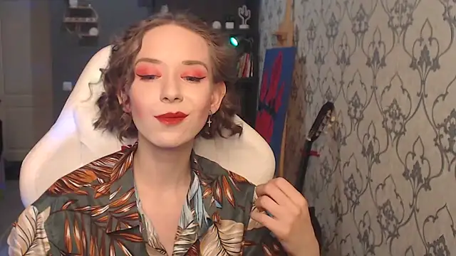 Snapshot of FascinatingEyess chatting on March 8, 2:04 am FascinatingEyess online show from March 8, 2:04 am