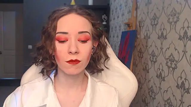 FascinatingEyess online show from May 31, 4:14 pm