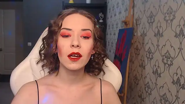 FascinatingEyess online show from June 4, 6:47 pm