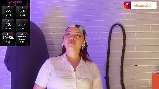 elizatexx online show from May 20, 7:09 pm