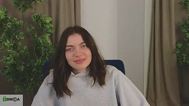 Snapshot of katty__cat chatting on December 1, 9:26 pm katty cat online show from December 1, 9:26 pm