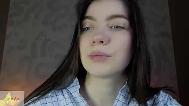 Snapshot of katty__cat chatting on February 6, 1:10 pm katty cat online show from February 6, 1:10 pm