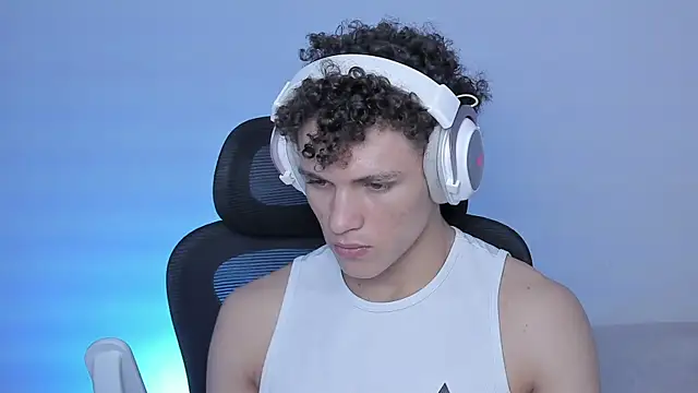 laurent nova online show from October 21, 4:51 pm