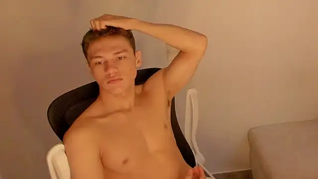 laurent nova online show from February 8, 3:15 pm