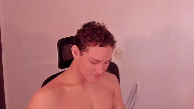 Snapshot of laurent_nova chatting on March 20, 9:08 pm laurent nova online show from March 20, 9:08 pm