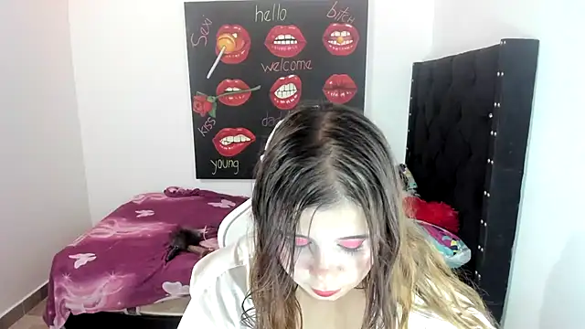 Ladyboom18 online show from February 21, 2:17 am