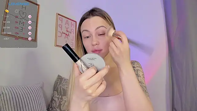 damn cutie online show from December 18, 6:25 pm