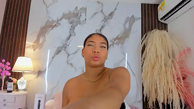 belacampbell online show from February 13, 9:17 pm