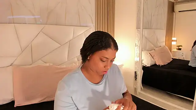 belacampbell online show from June 30, 5:19 am