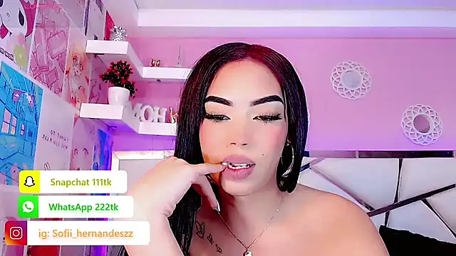 Snapshot of Sofi_hdz chatting on January 26, 2:45 am Sofi hdz online show from January 26, 2:45 am