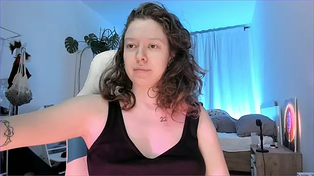 Viktoria Oliverr online show from November 25, 6:46 am