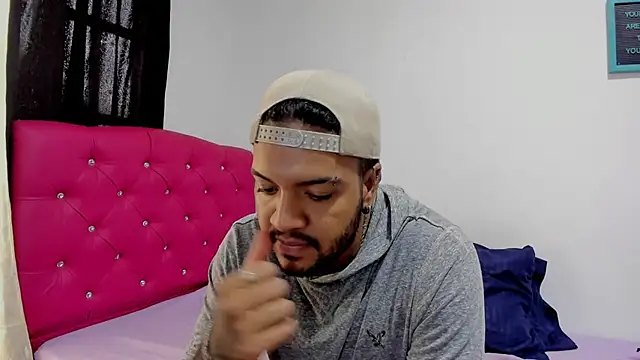 Snapshot of katia__dann chatting on December 15, 4:26 pm katia  dann online show from December 15, 4:26 pm