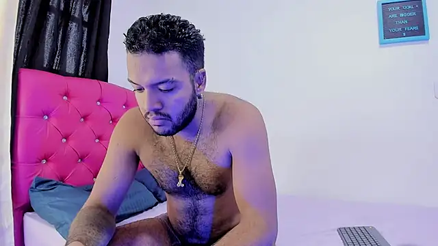 Snapshot of katia__dann chatting on December 20, 6:02 pm katia  dann online show from December 20, 6:02 pm