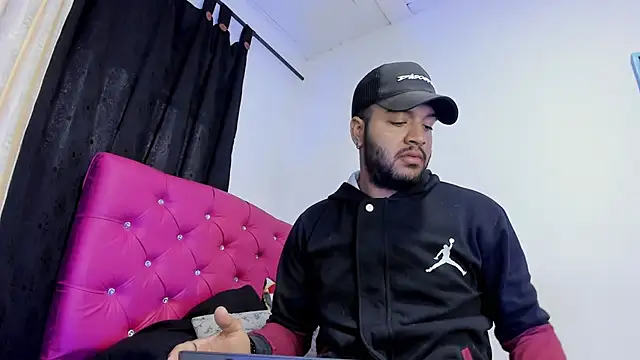 Snapshot of katia__dann chatting on January 9, 12:09 pm katia  dann online show from January 9, 12:09 pm