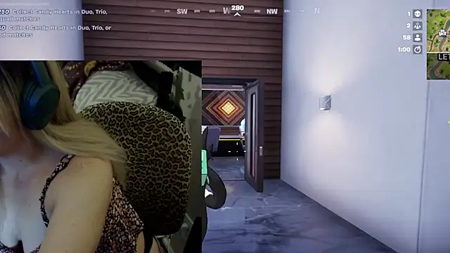 Snapshot of ziggyspice chatting on February 22, 3:51 am ziggyspice online show from February 22, 3:51 am