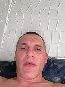 Snapshot of AttractiveSilk5 chatting on October 5, 3:32 pm AttractiveSilk5 online show from October 5, 3:32 pm