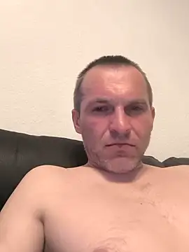 Snapshot of AttractiveSilk5 chatting on March 29, 4:12 am AttractiveSilk5 online show from March 29, 4:12 am