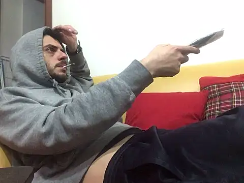 Snapshot of DragonPink chatting on January 9, 11:24 pm DragonPink online show from January 9, 11:24 pm