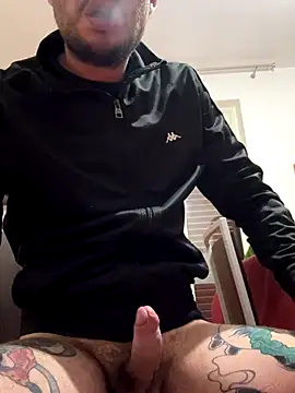 Snapshot of DragonPink chatting on December 19, 12:12 pm DragonPink online show from December 19, 12:12 pm