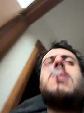 Snapshot of DragonPink chatting on December 20, 3:02 am DragonPink online show from December 20, 3:02 am