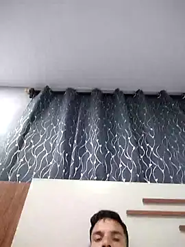 Snapshot of 719610 chatting on November 4, 3:33 pm 719610 online show from November 4, 3:33 pm