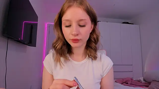 Eva Davi online show from January 15, 7:59 am