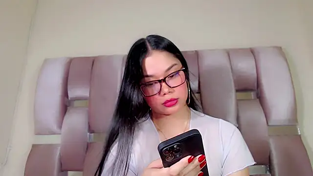 Snapshot of JasmineMoore chatting on July 29, 9:02 pm JasmineMoore online show from July 29, 9:02 pm