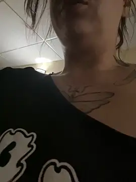 Snapshot of SafeinouterSpace chatting on September 29, 6:29 am SafeinouterSpace online show from September 29, 6:29 am