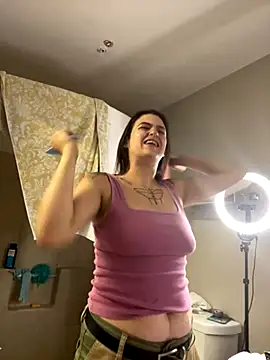 Snapshot of SafeinouterSpace chatting on September 30, 7:08 pm SafeinouterSpace online show from September 30, 7:08 pm