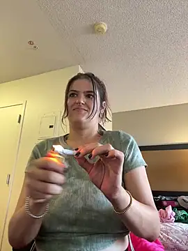 Snapshot of SafeinouterSpace chatting on October 3, 9:01 pm SafeinouterSpace online show from October 3, 9:01 pm