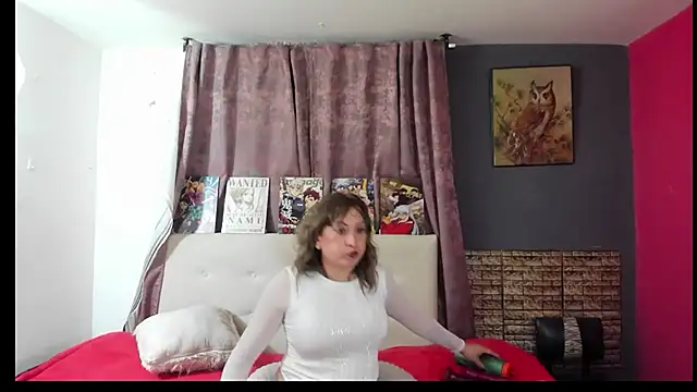 violl3tfoxx online show from June 10, 1:39 am