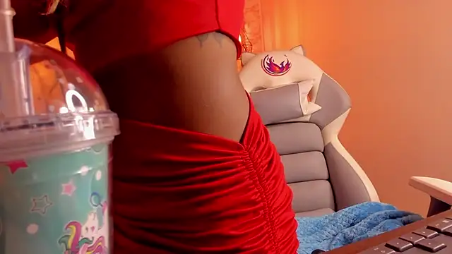 Queen perla  online show from February 14, 3:26 pm