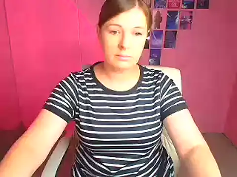 Snapshot of Lissmilf chatting on July 8, 12:20 pm Lissmilf online show from July 8, 12:20 pm