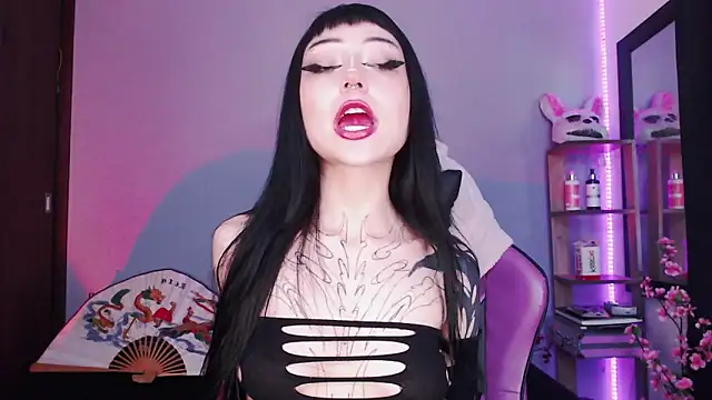 catipetite online show from February 19, 4:12 am