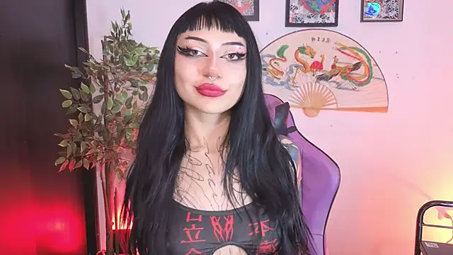 Snapshot of catipetite chatting on May 23, 11:25 am catipetite online show from May 23, 11:25 am