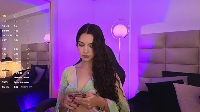 mssjulia online show from December 13, 8:37 pm