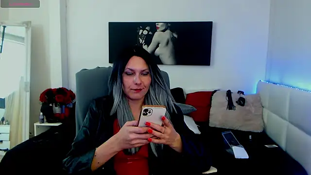 EvelynQueenn online show from January 20, 12:39 pm