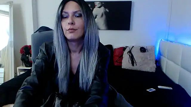 EvelynQueenn online show from January 22, 5:59 am