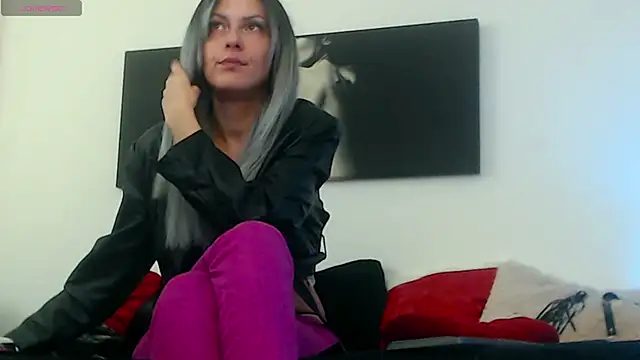 EvelynQueenn online show from January 28, 10:34 am