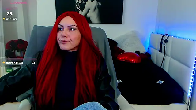 EvelynQueenn online show from March 4, 6:58 am