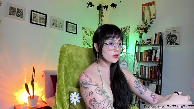 Conlosmichis online show from March 26, 12:39 am